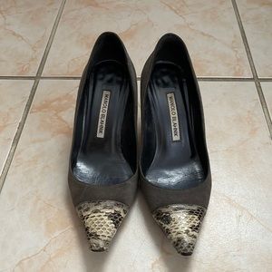 Manolo Blahnik Grey Suede Heels with Snakeskin